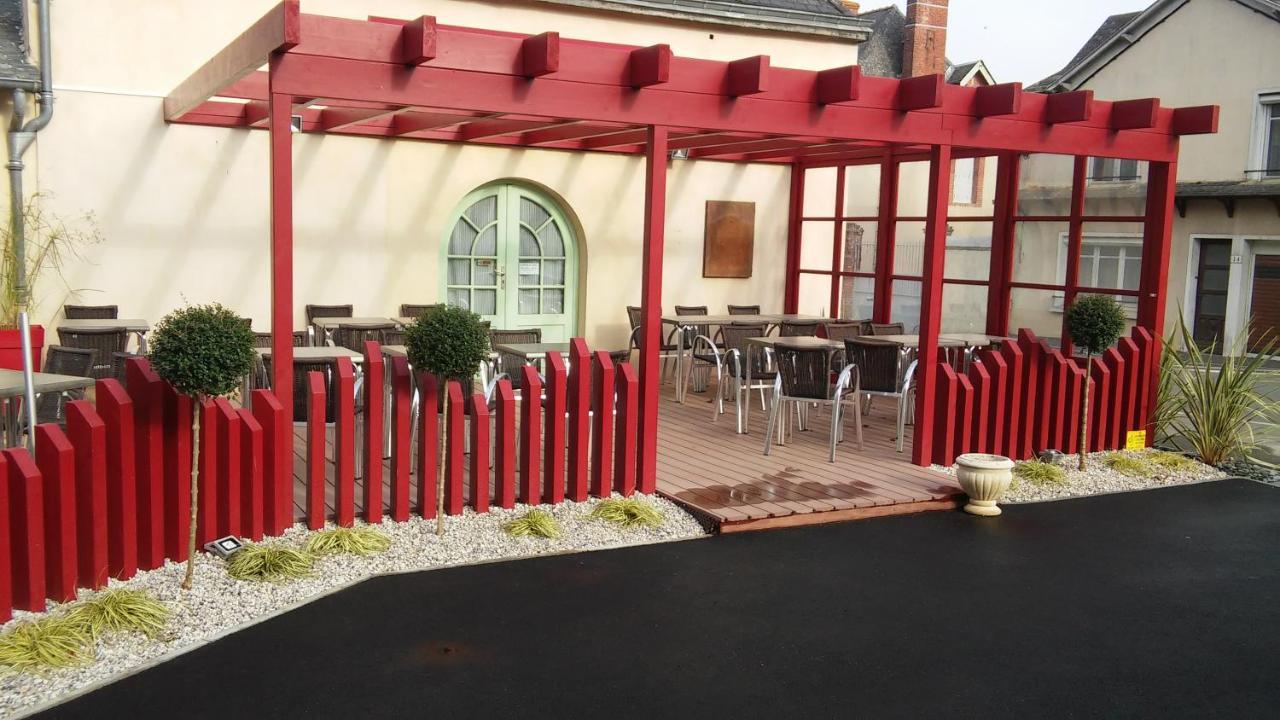 Sainte-Suzanne  Beausejour酒店 外观 照片